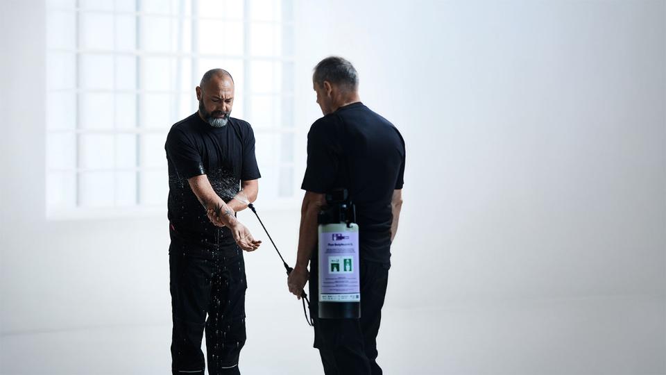 Plum BodyNeutrAll - mobile body shower with a highly effective decontamination solution for skin, surfaces and clothing